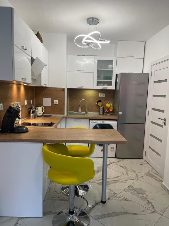 Sun&Moon Apartment Обзор Екстериор снимка
