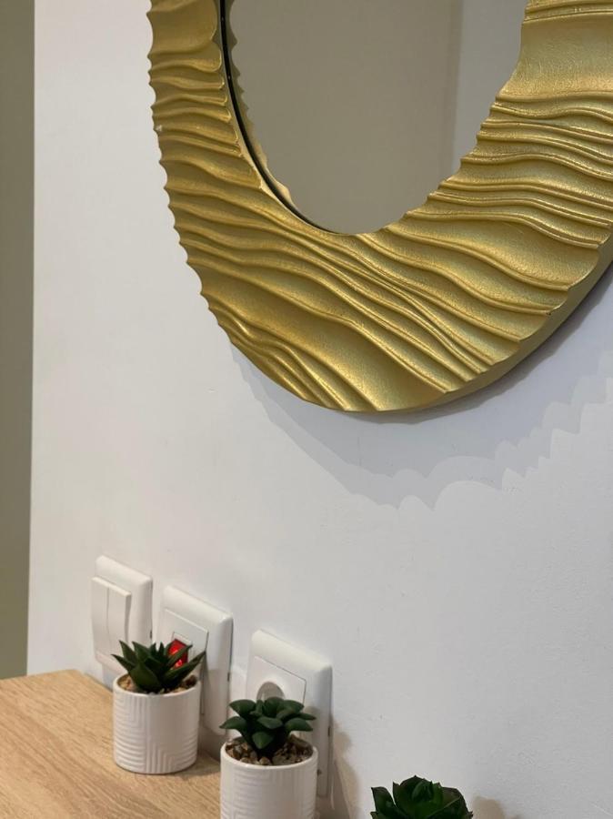 Sun&Moon Apartment Обзор Екстериор снимка