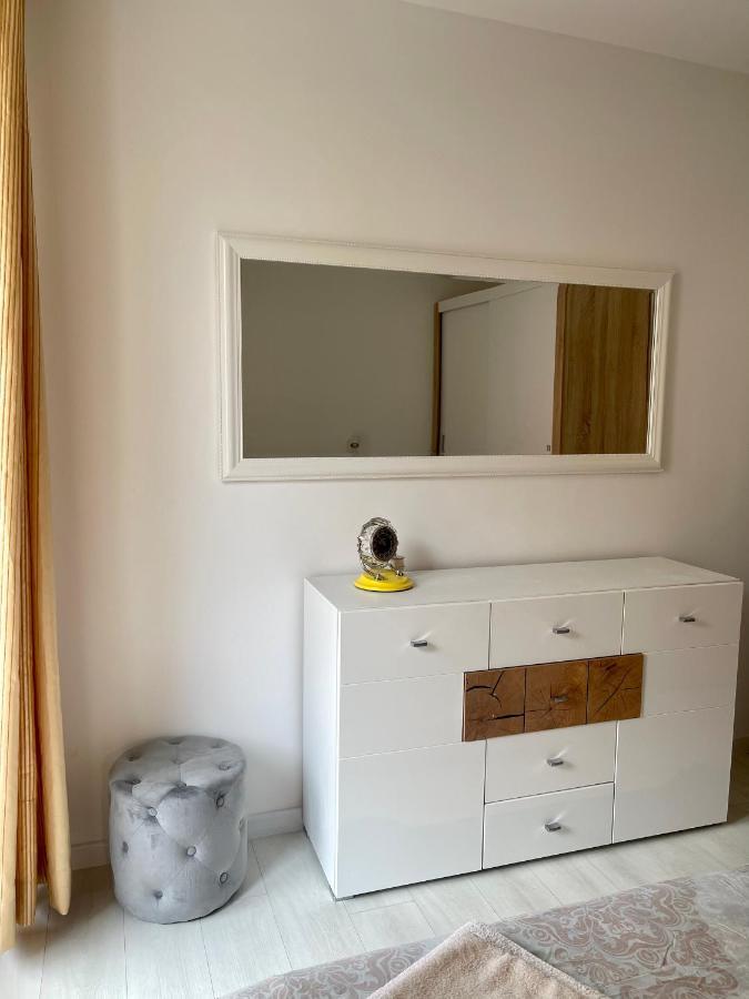 Sun&Moon Apartment Обзор Екстериор снимка